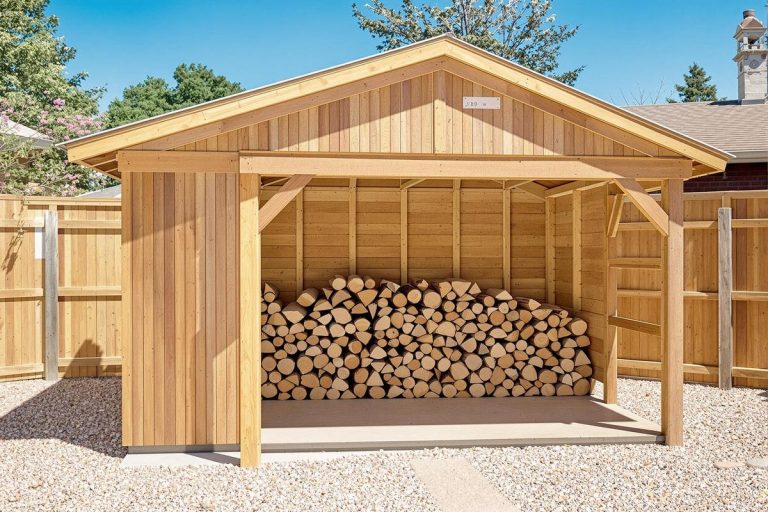 Comment construire un abri pour bois de chauffage ?.jpg